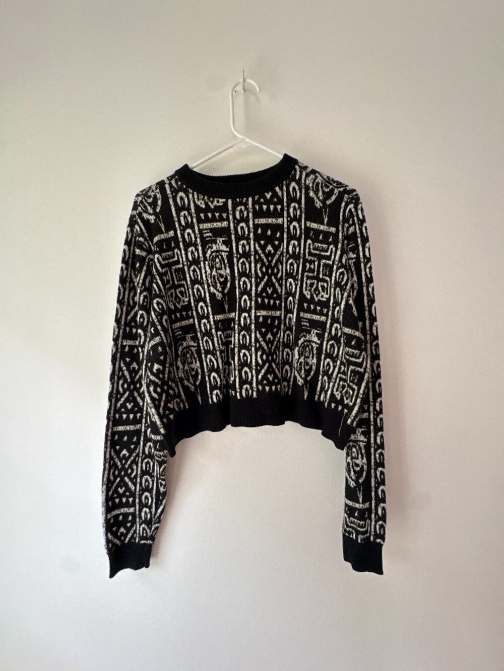 D'Iyanu African Print Cropped Crewneck Knit Pullover Sweater - Black & Cream XL